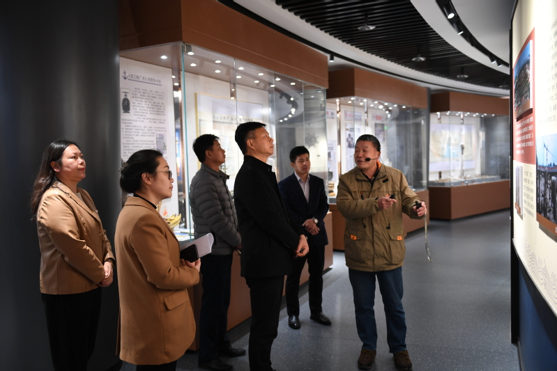 江宁区委常委宣传部部长张玉力来我校调研海事教育博物馆建设工作